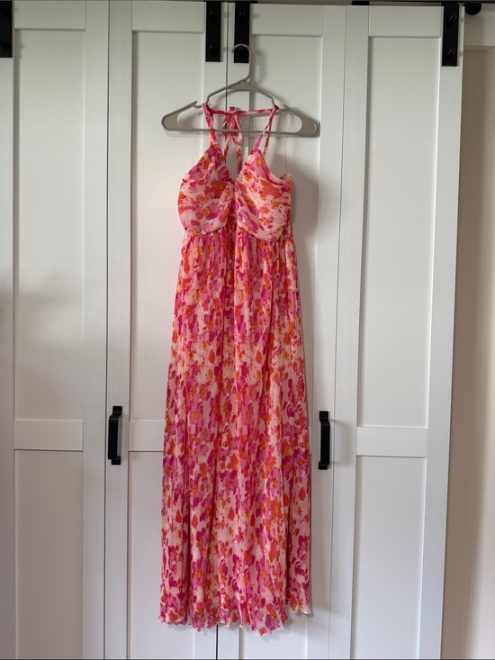 Dresses & Skirts - Pink Floral Halter Maxi Dress